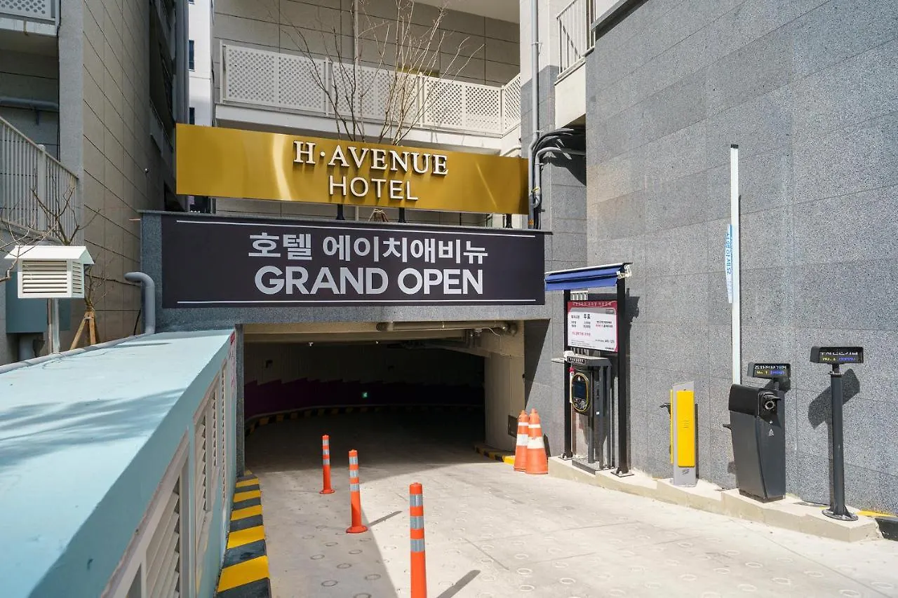 H-Avenue Hotel Geomdan New Town Incheon 2*,  South Korea